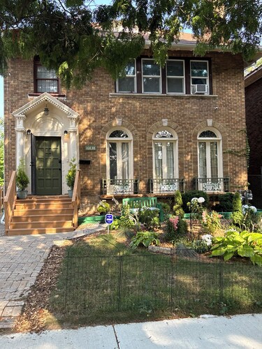 Elegant 1925 Vintage Home