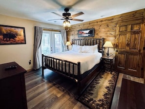 Unclassified image, 4 of 27, button - Branson | Family Ozarks Retreat | Pool + Fitness (Ridgedale)