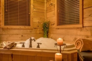 Bathroom - Branson | Family Nature Getaway | Pool + Disc Golf | 2BR (Ridgedale)