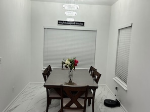 Dining - 3-bedroom house in soothing Edenton with AC for relaxing stays (Edenton)