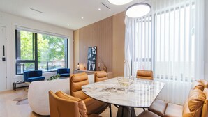 Dining - Panoramic Vancouver Home w/ Rooftop, Victoria Dr. (Vancouver)