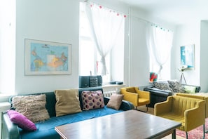 Living area - Imaginary Hostel - Adults Only (Tallinn)