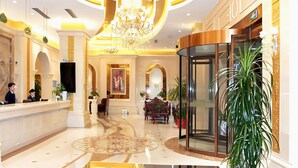 Unclassified image, 4 of 30, button - Vienna Shanghai Hongqiao National Convention And E (Shanghai)