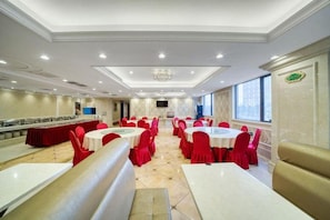 Dining - Vienna International Tourism and Resorts Zone (Shanghai)