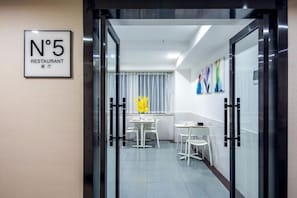 Unclassified image, 3 of 67, button - Xana Lite Hotel (Chengdu)