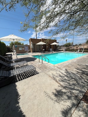 Pool - Executive Luxury:Fully Furnished 4-Bed Townhome in Sylmar.All Utilities Included (Los Angeles)