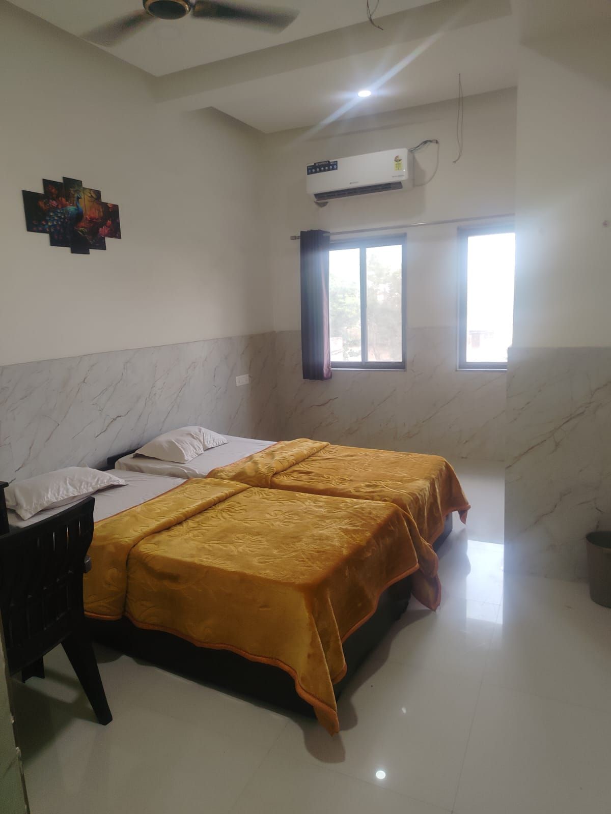 Deluxe Room | Desk, free WiFi