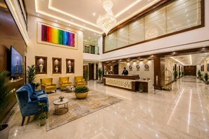 Unclassified image, 3 of 8, button - Hotel Cardinal Express  (New Delhi)