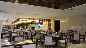 Unclassified image, 4 of 33, button - Golden Phoenix International Hotel (Zhaoqing)