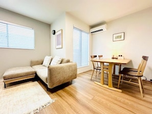 Casa Comfort, balcó, vistes a la ciutat | Sala d'estar