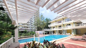 Pool - Tranquil 2-Bedroom Apartment with Shared Pool in Davao City (Davao City)