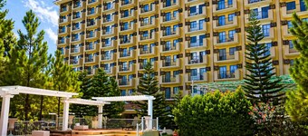 Geräumiges Davao City Apartment mit 3 Schlafzimmern, Pool und Pinien