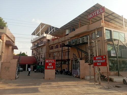 Hotel Mahaveer International