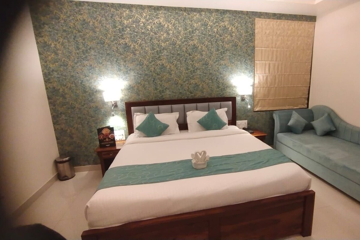 Phòng Deluxe, quang cảnh thành phố | Bàn ủi/dụng cụ ủi quần áo, truy cập Internet không dây miễn phí 