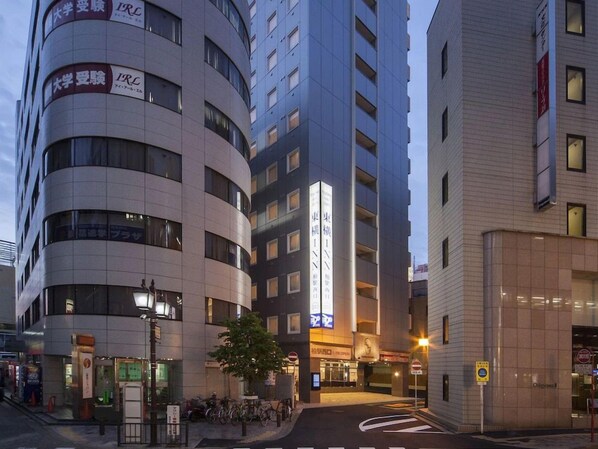 Exterior - Toyoko Inn Kashiwa-eki Nishi-guchi (Kashiwa)
