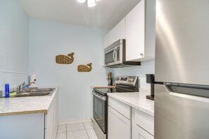 Kitchen - 3-Unit Group Getaway! Steps to Indian Rocks Beach (Indian Rocks Beach)
