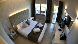 Unclassified image, 3 of 90, button - Club Airone (Portoferraio)
