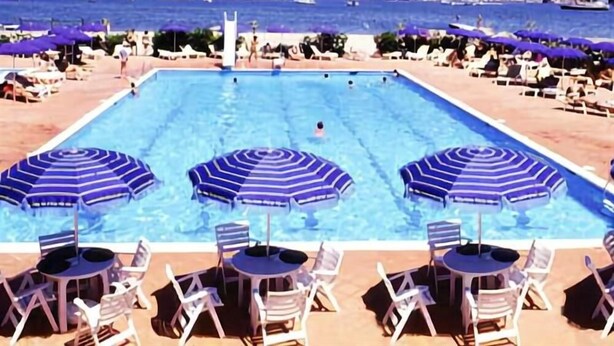 Unclassified image, 1 of 90, button - Club Airone (Portoferraio)