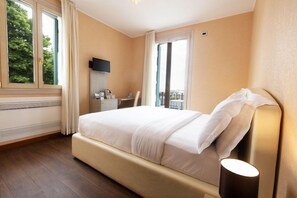 Unclassified image, 3 of 89, button - Mefuta Hotel (Gardone Riviera)