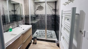 Unclassified image, 3 of 22, button - Appartement 4 chambres proche du centre ville (Angers)