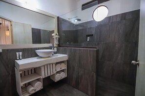 Ảnh chưa phân loại, 5 trong số 57 ảnh, nút