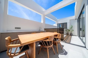 Family Villa, 4 Bedrooms, Non Smoking, Private Pool | Outdoor dining - Hippo House (Sattahip)