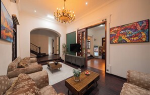 Unclassified image, 5 of 60, button - Villa Paradise- Hồ Chí Minh City- 6Br- Pool-Bbq-Bida- Karaoke (Thành phố Hồ Chí Minh)