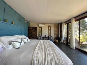 Unclassified image, 3 of 19, button - Vrbo Property (Santa Cruz)