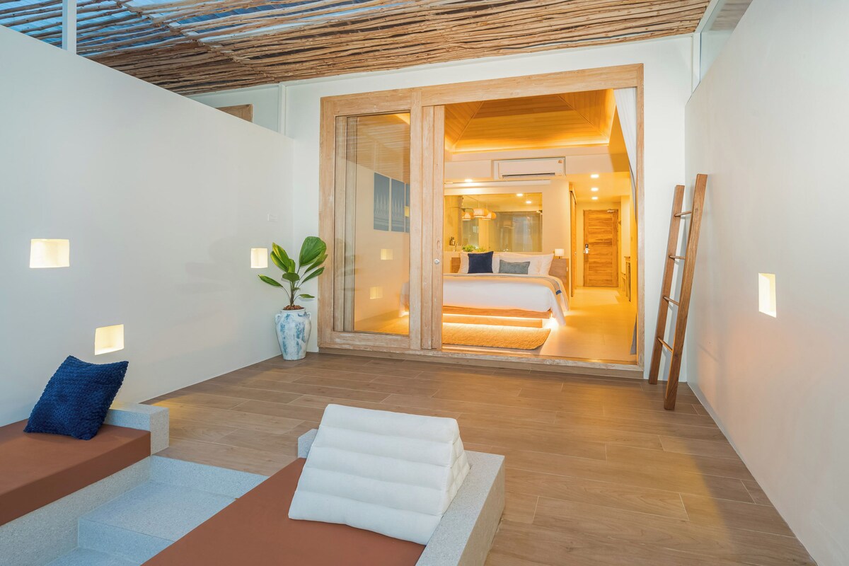 Villa, Private Pool, Beach View | Minibar (some free items), desk, cribs (free), rollaway beds (surcharge)