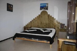 Room - El Manar (El Kala)