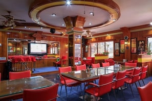 Dining - S&C Hotel Suites & Apartments (Malakal Island)