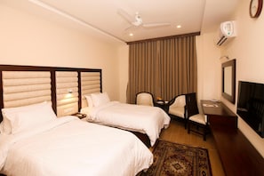 Room - Hotel One Club Road Rahimyar Khan (Rahim Yar Khan)