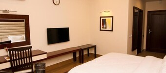 Hotel One Club Road Rahimyar Khan