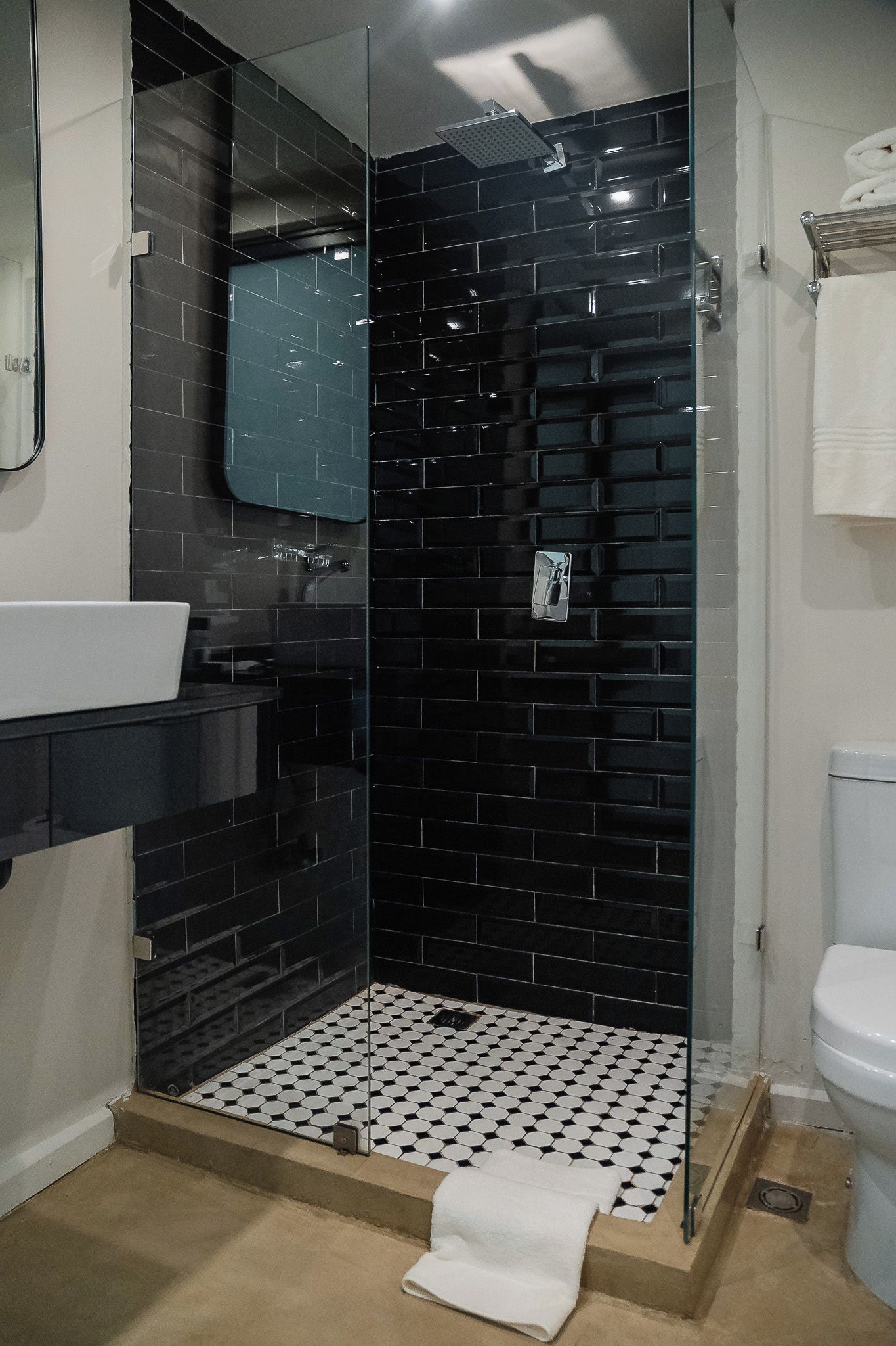 ツインルーム | バスルーム | バスアメニティ (無料)、石鹸、シャンプー、トイレットペーパー