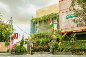 Exterior - Capital O Dante Guesthouse Bali (Gianyar)