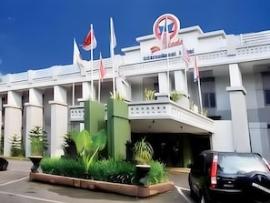 Exterior - Pardede Internasional (Medan)