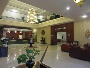 Lobby - Insumo Palace Hotel And Resort (Kediri)