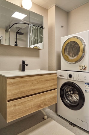 Unclassified image, 3 of 18, button - Innocondo Extended Stay Jing'an Changde Road (Shanghai)