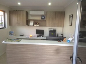 Lobby - Direct Hotels - Breeze On Brightwater (Sunshine Coast)