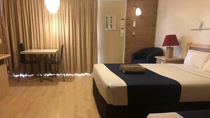 Room - Country Comfort Cowra (Cowra)