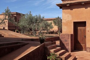 Exterior - Terre D'amanar (Aghouatim)