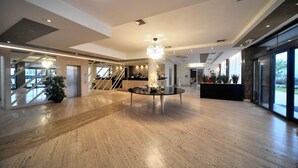 Lobby - Holiday Inn Rome Fiano (Fiano Romano)