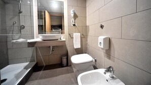 Bathroom - Holiday Inn Rome Fiano (Fiano Romano)