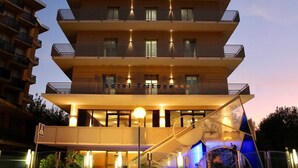 Unclassified image, 2 of 51, button - Hotel Tritone (Rimini)