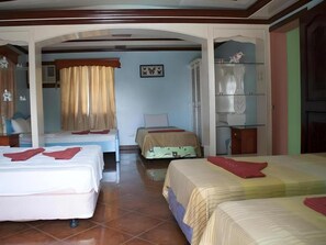 Room - Cordova Home Village (Cordova)