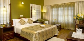 Ảnh chưa phân loại, 3 trong số 28 ảnh, nút