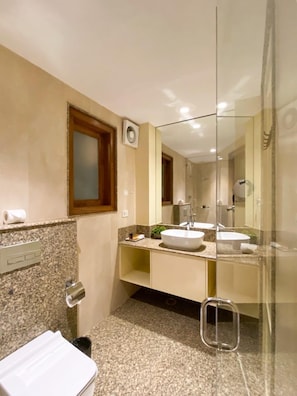 Bathroom - Green Wood Resort (Guwahati)