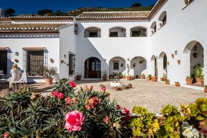 Exterior - Domus Selecta Hotel La Fuente Del Sol (Antequera)