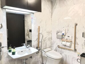 Bathroom - Toyoko Inn Shonan Chigasaki-eki Kita-guchi (Chigasaki)
