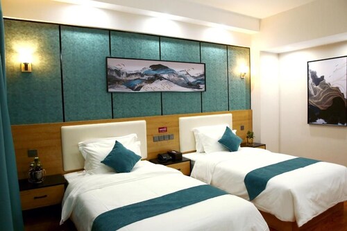 Shell Inner Mongolia Tongliao University for Nationalities Hotel